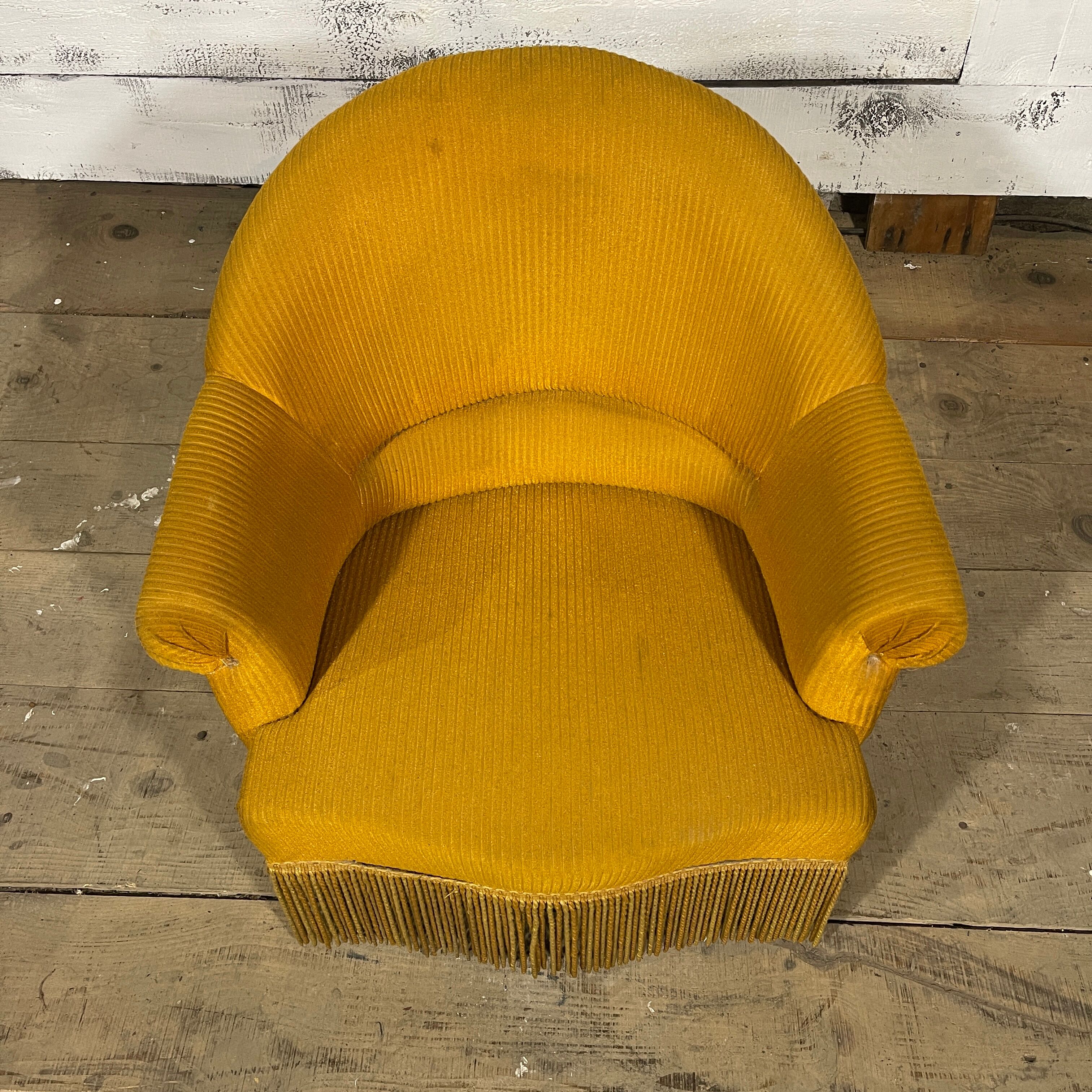 Toad armchair