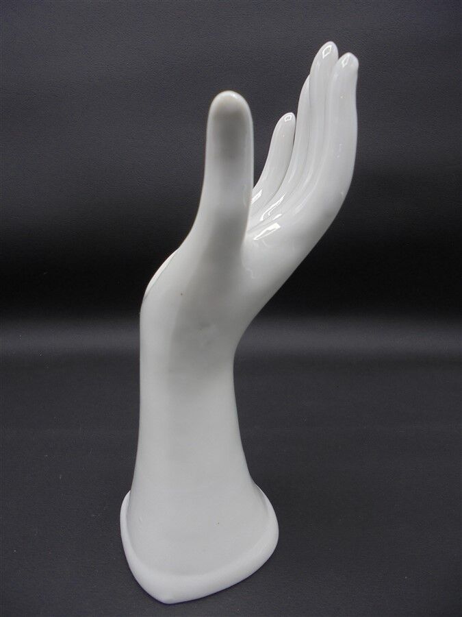 Hand baguier soliflore