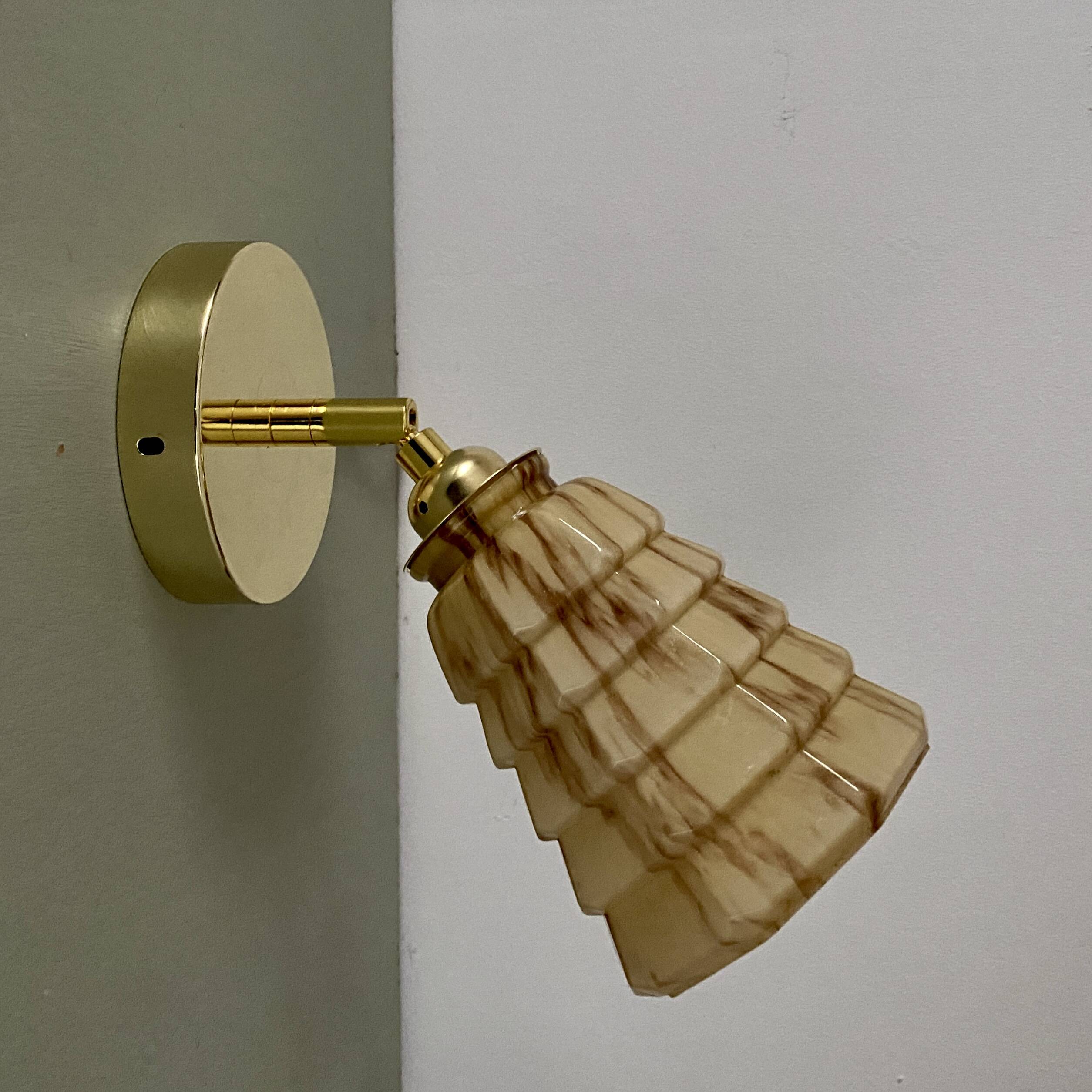 Vintage tulip wall lamp in marbled effect Clichy glass