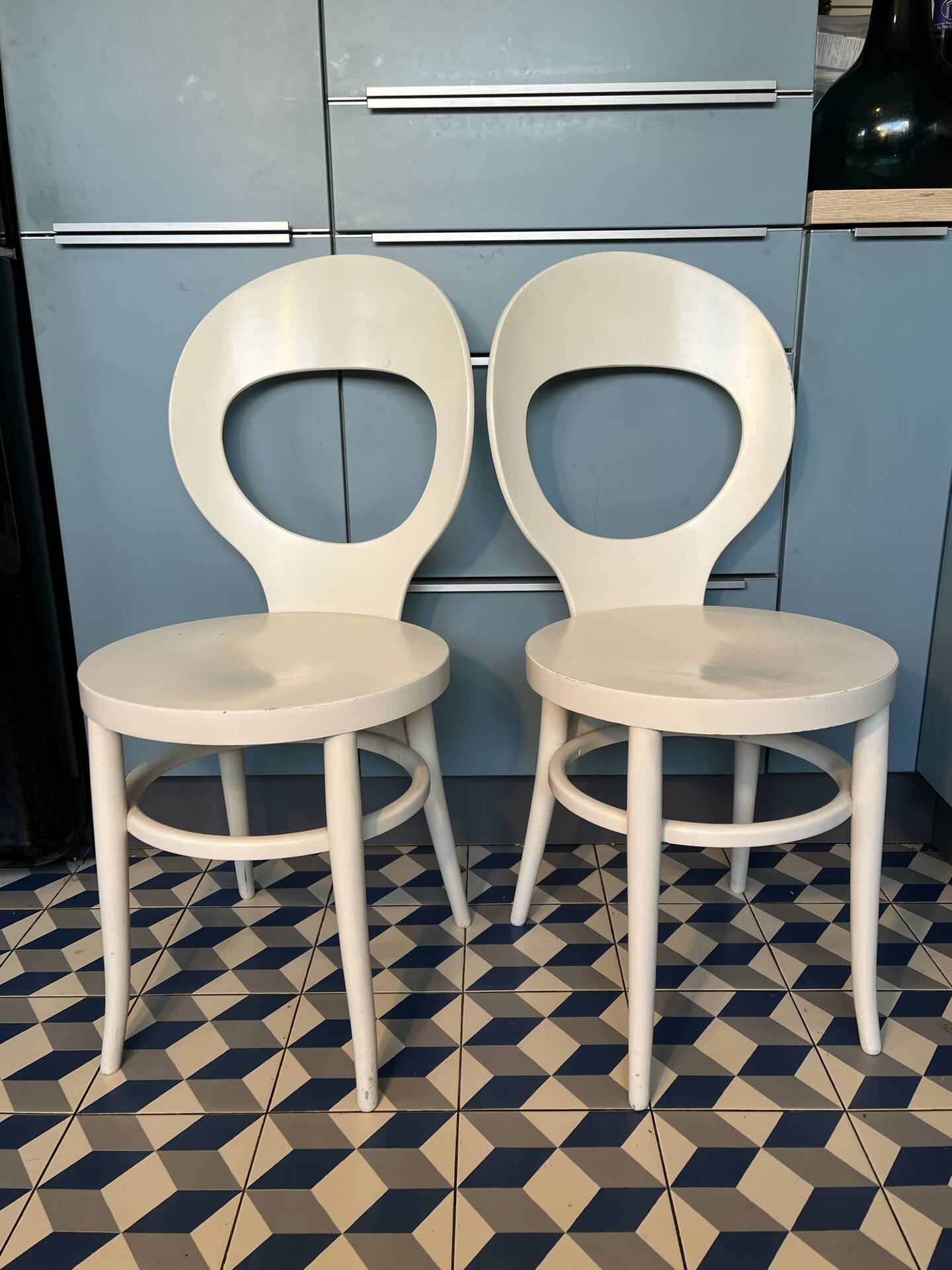 Pair of Baumann seagull chairs