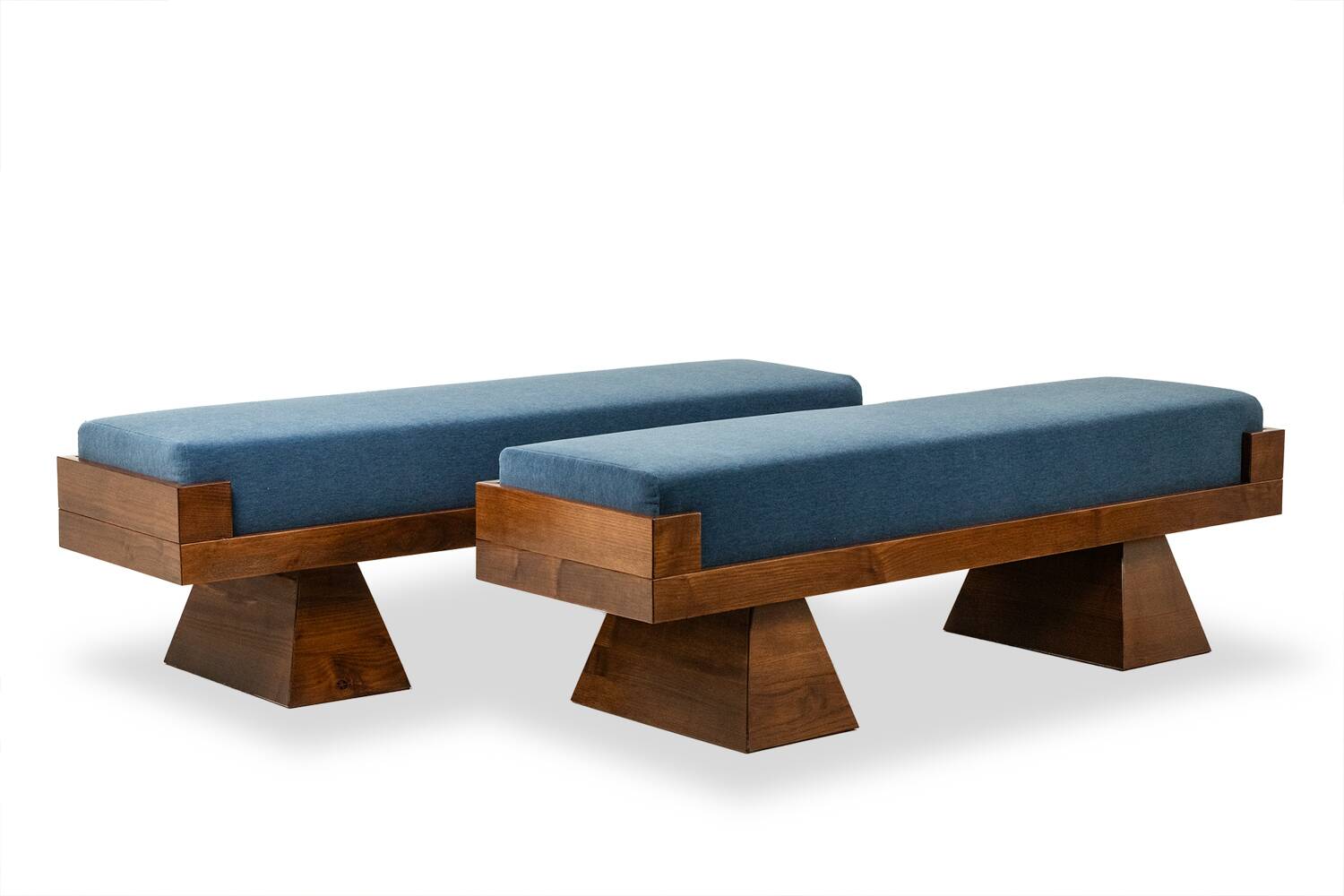 Bench in ash and glacier blue velvet. Contemporary.