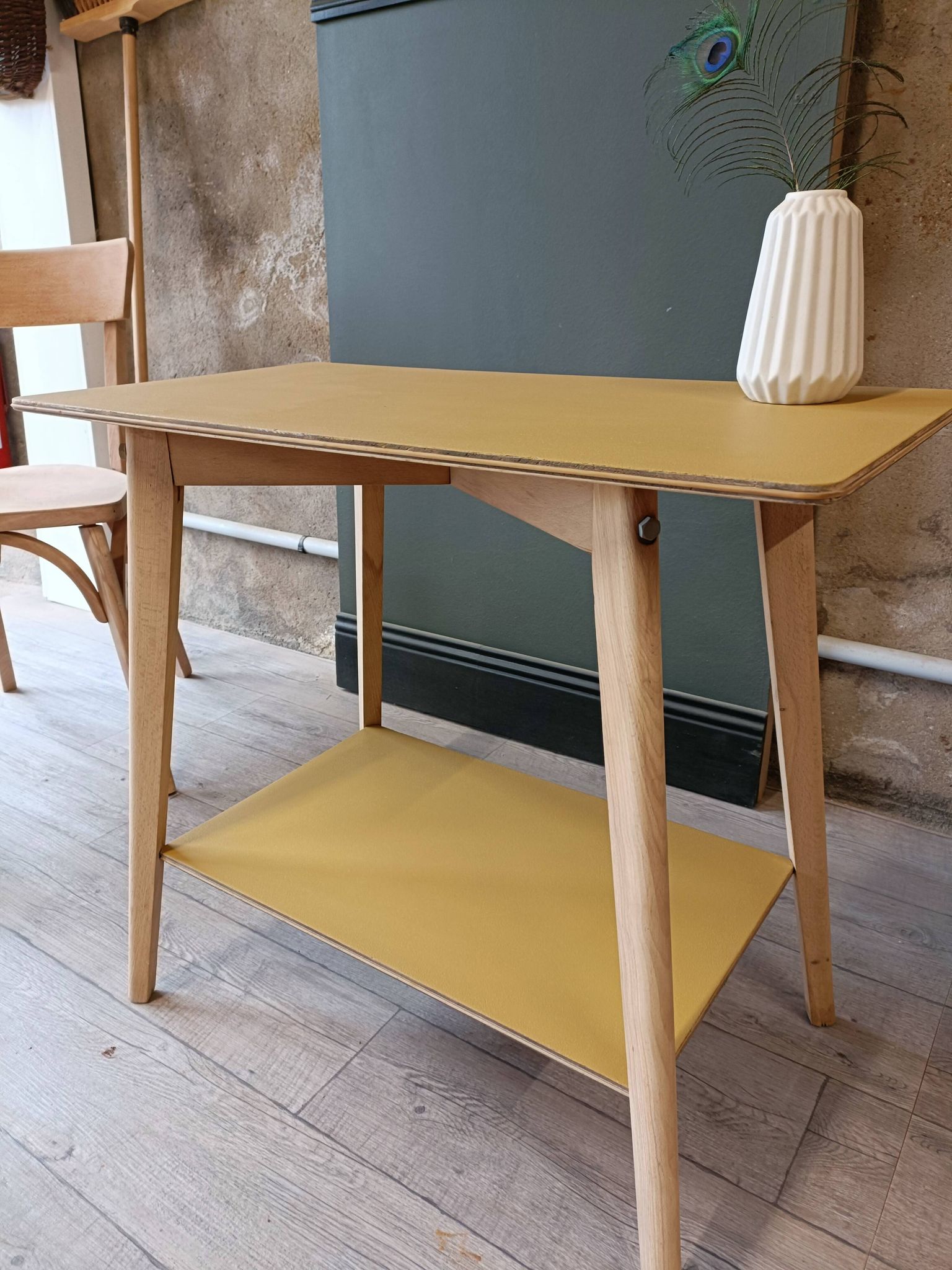 Vintage side table with tapered legs