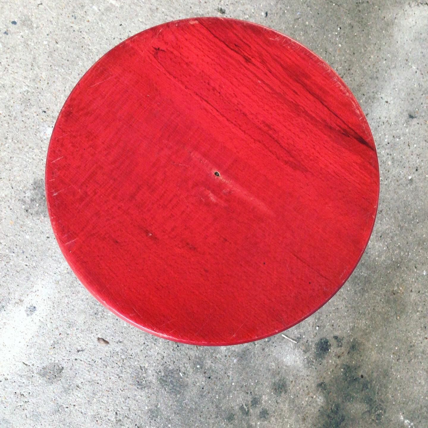 Tabouret d’architecte à vis rouge