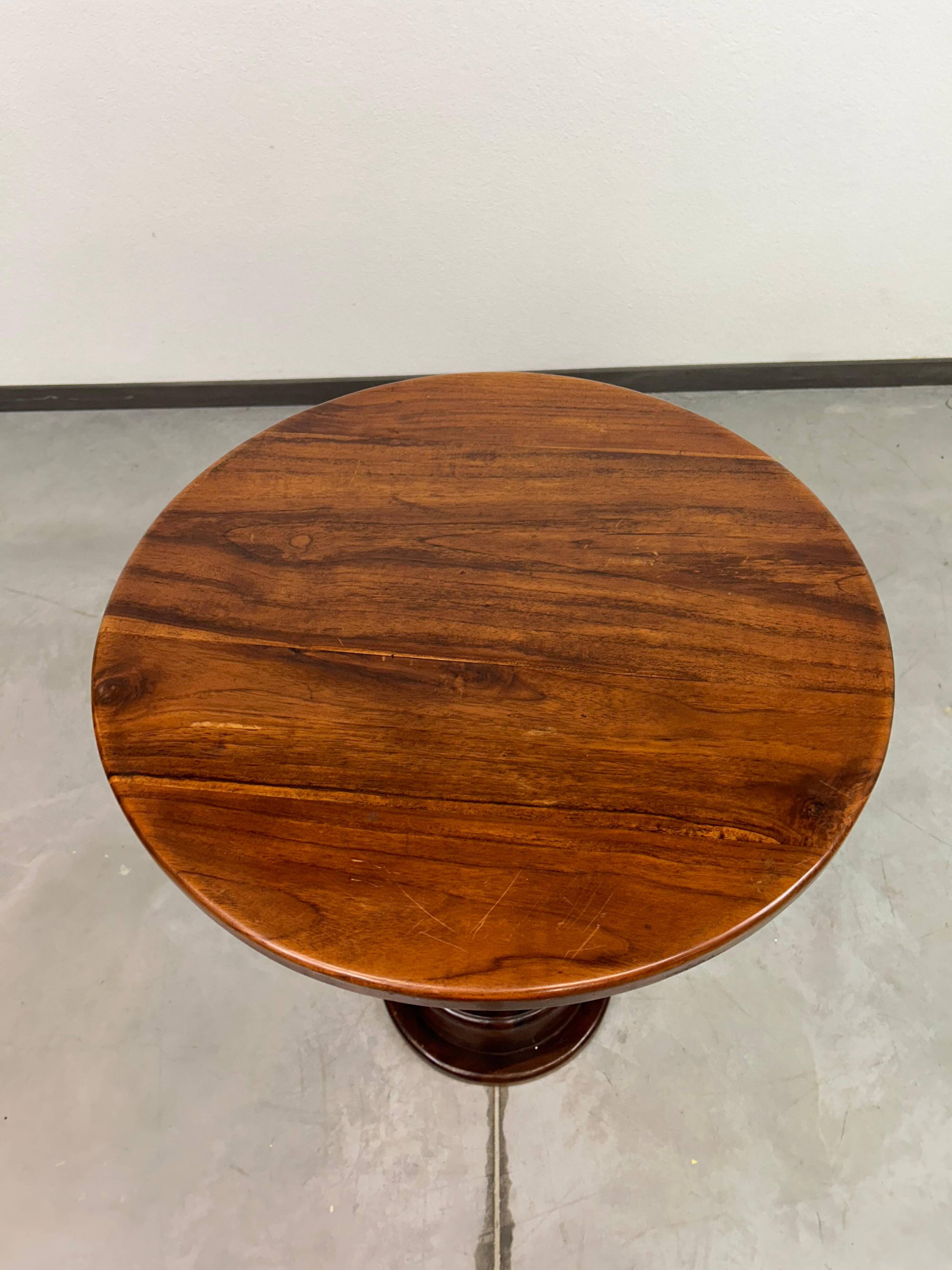 Art Deco coffee table in walnut