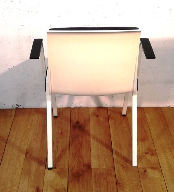 Chaise visiteur Publica