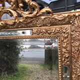Golden mirror with pediment 134 x 77 cm