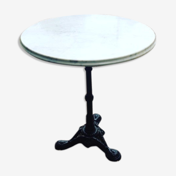 Bistro table white marble and cast iron