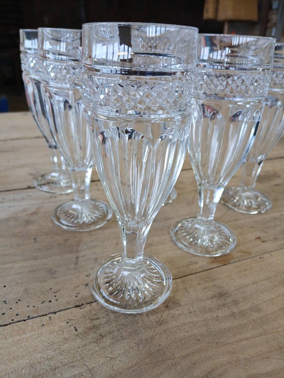 6 flutes in thick chiseled glass