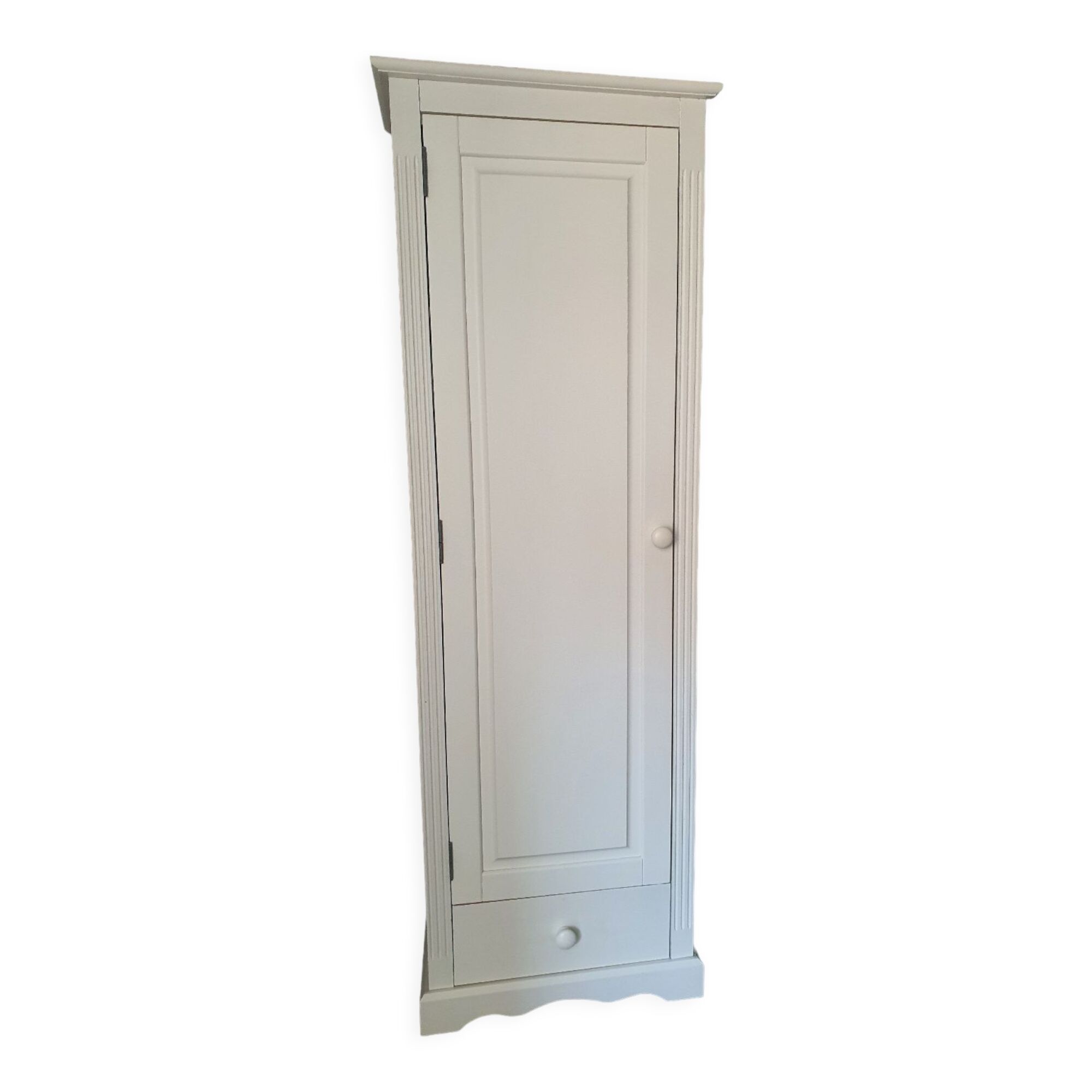Hosiery cabinet