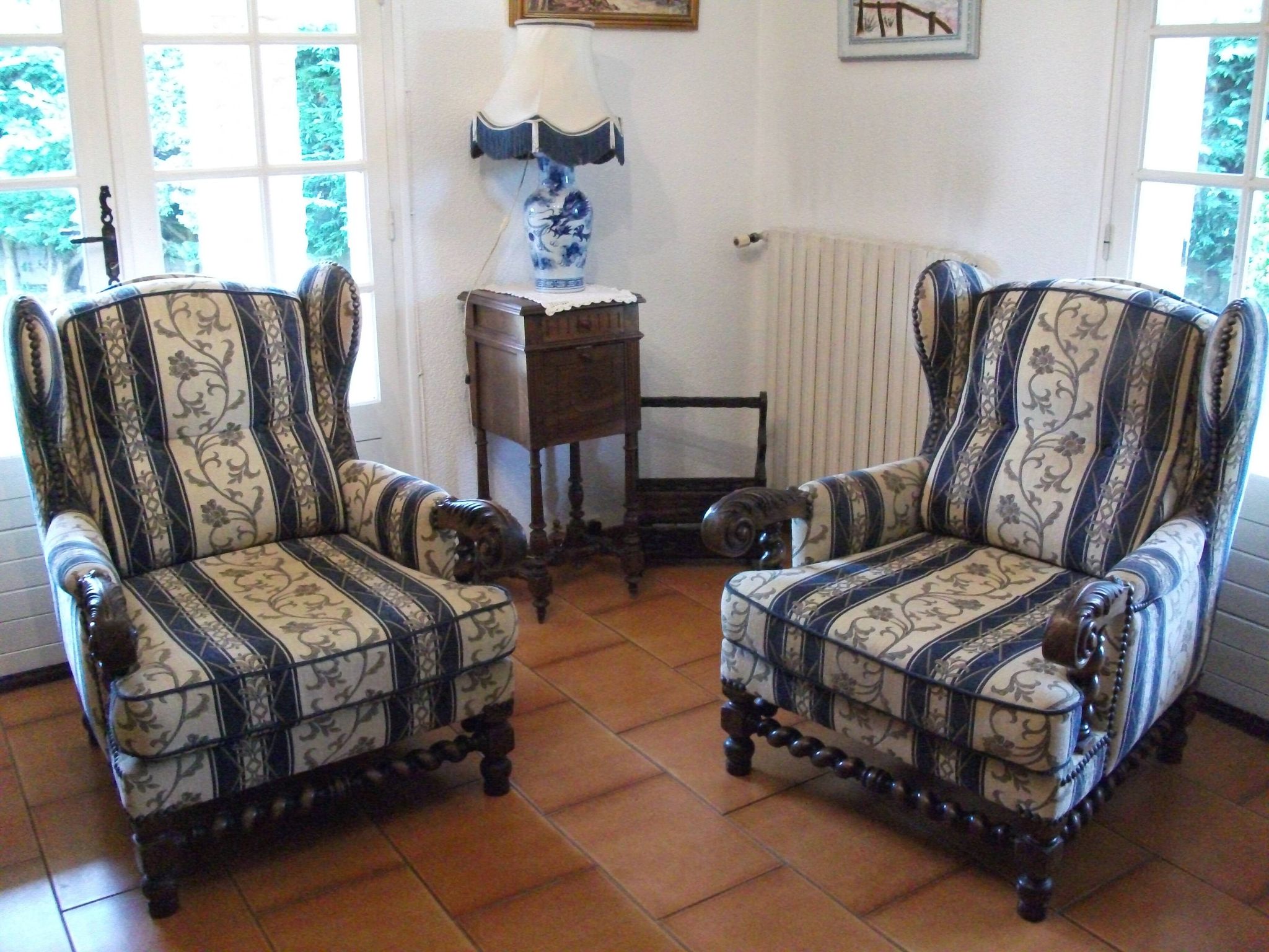 Louis XIII salon in turned wood – Sofa and pair of armchairs