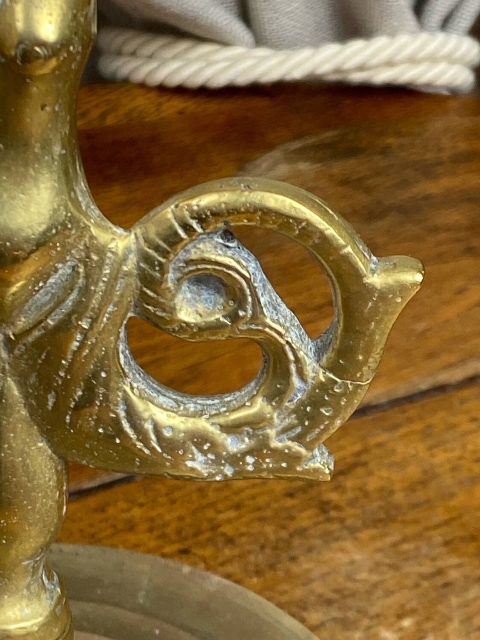 Chandelier, forme sirène, en bronze 