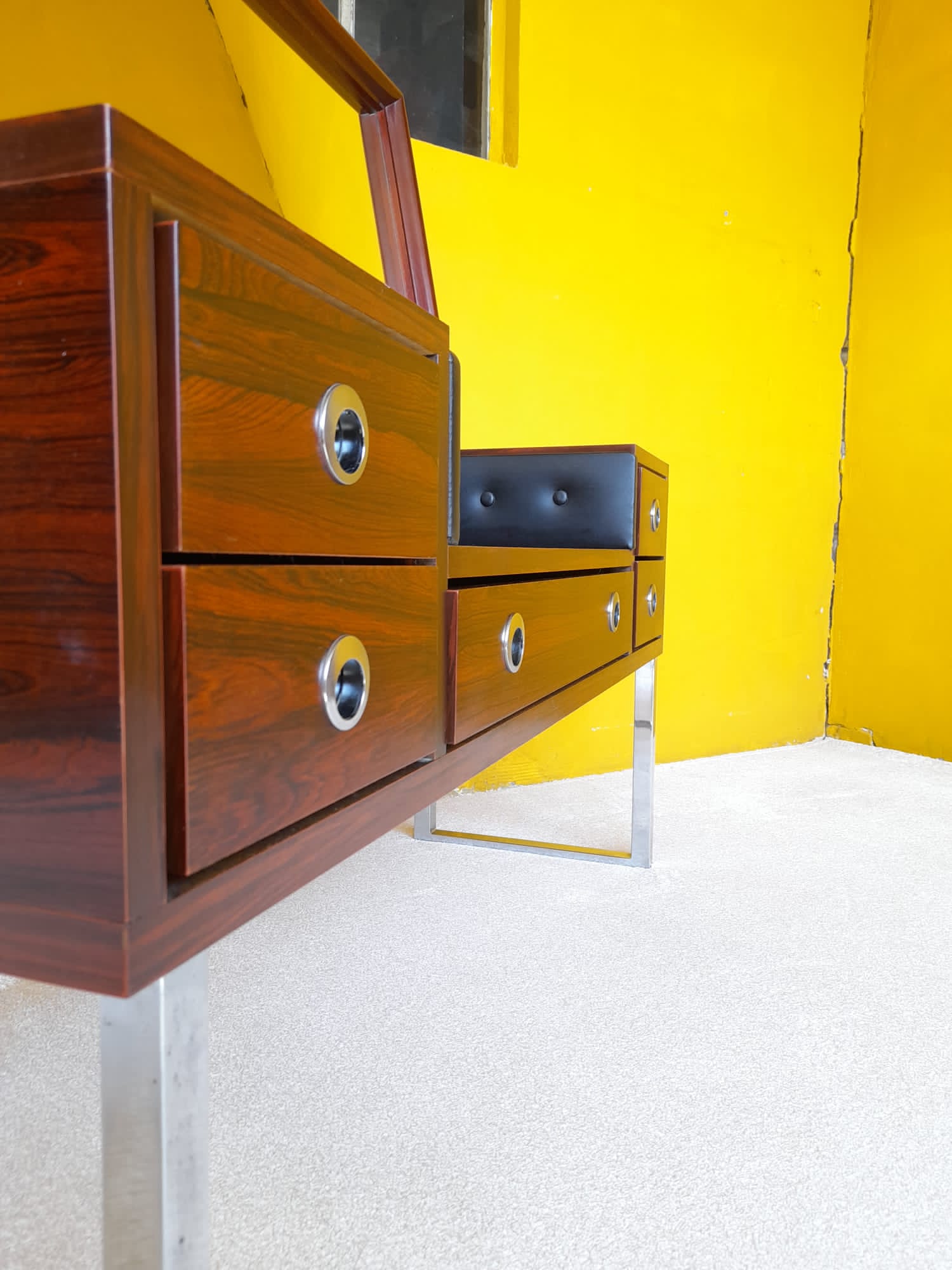 Rio rosewood dressing table circa 1970