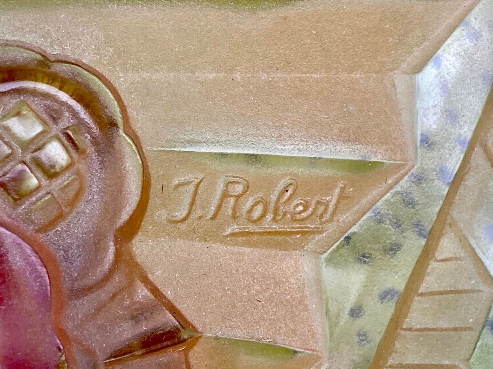 Vasque signs J.Robert lampe