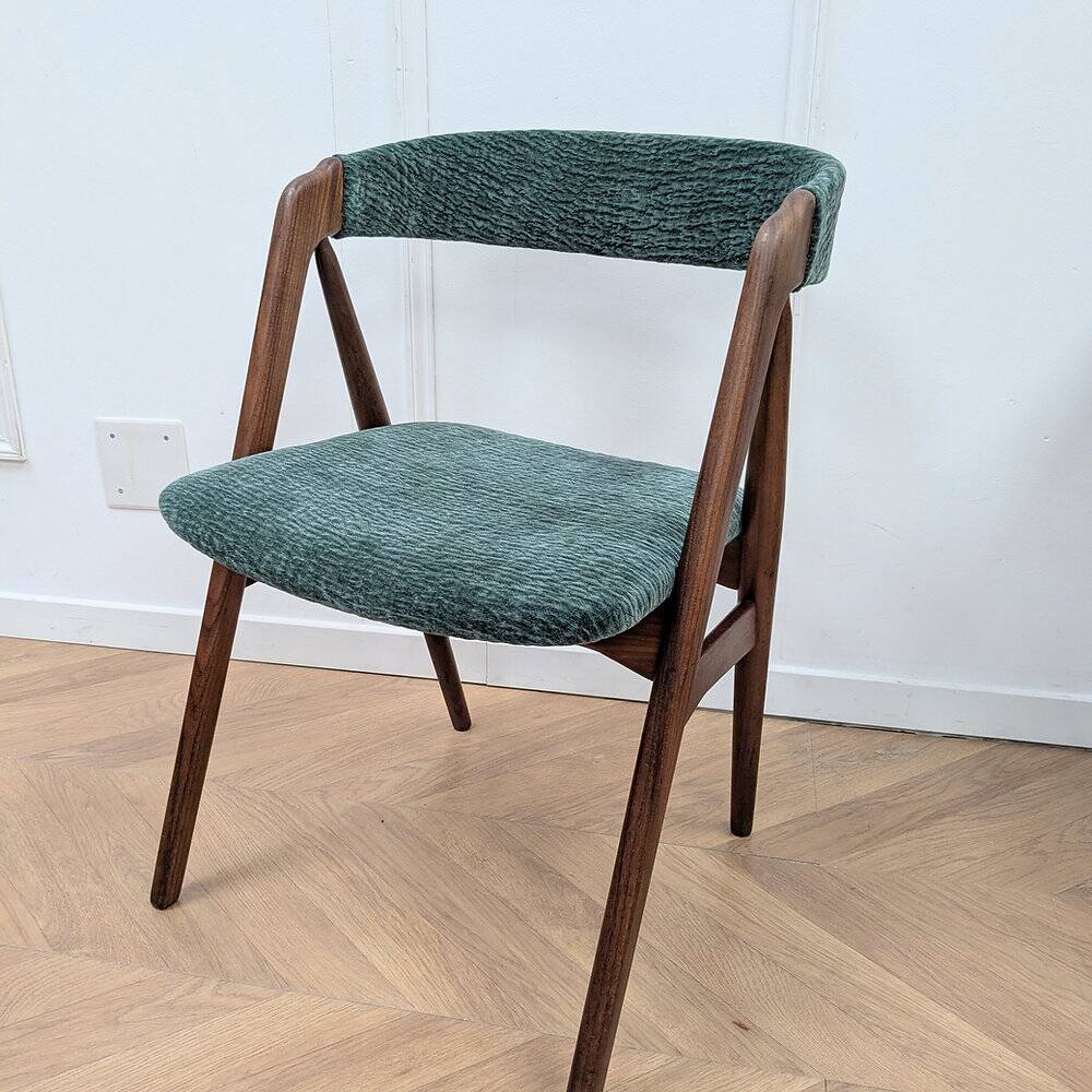 Chaise Farstrup 205 par Thomas Harlev