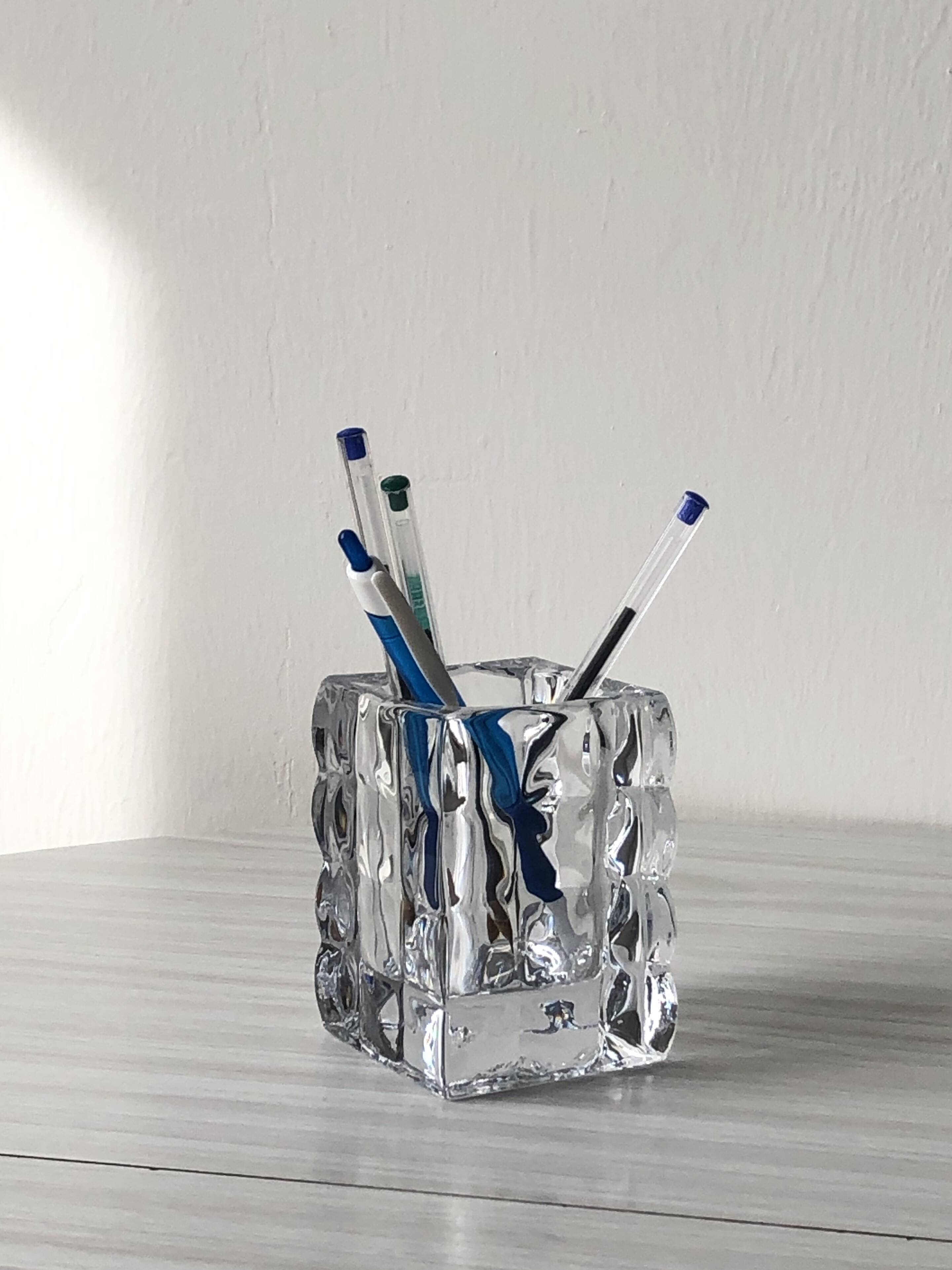 Pencil holder or plant pot in thick crystal glass