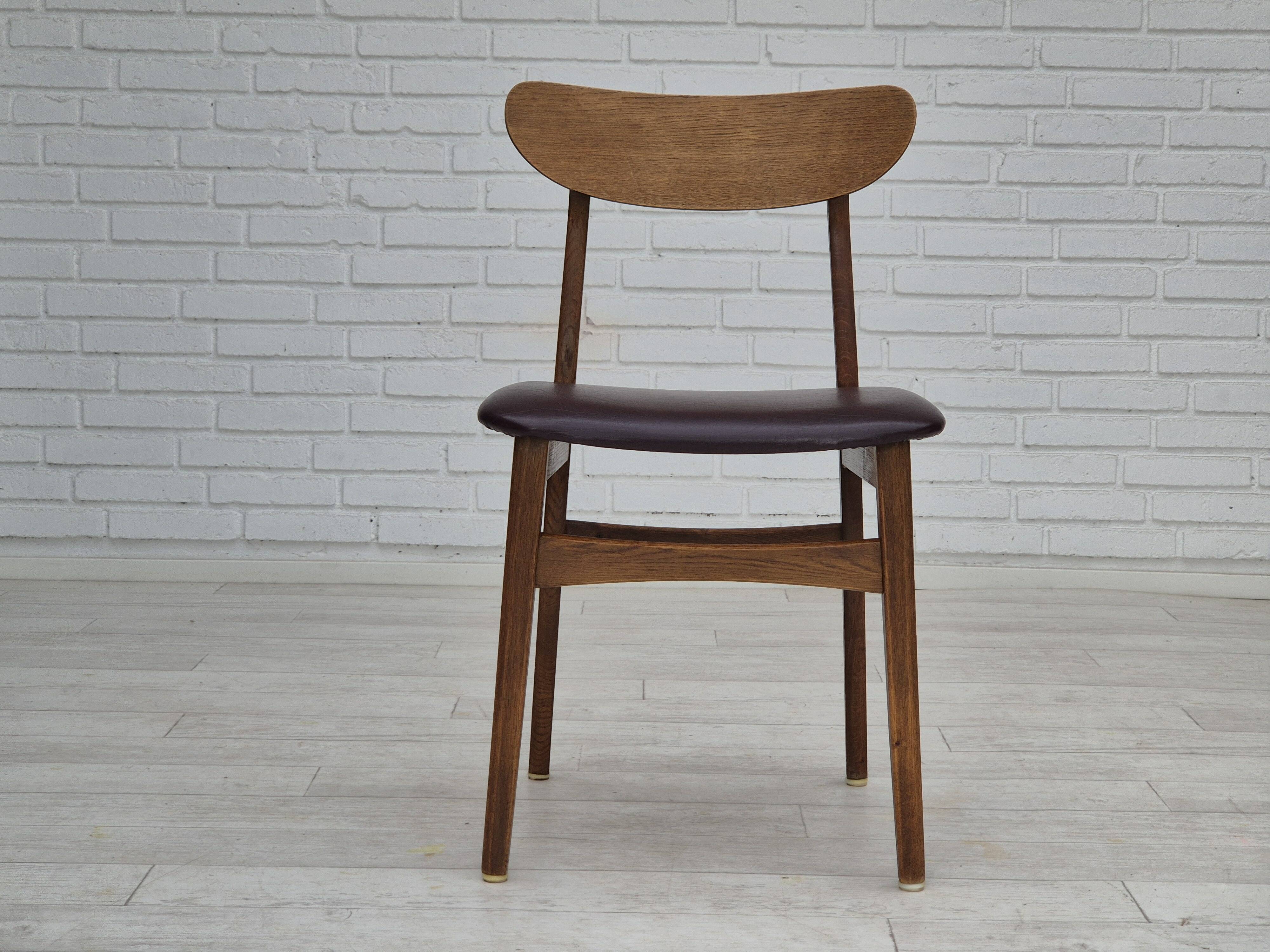 1960s, set of 6 Danish dinning chairs, solid oak wood, reupholstered.