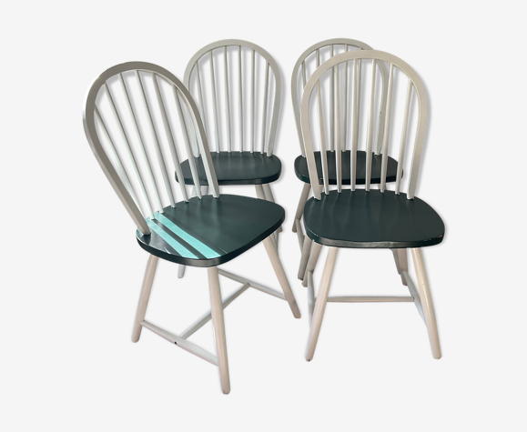 Série de 4 chaises scandinaves en bois années 60-70
