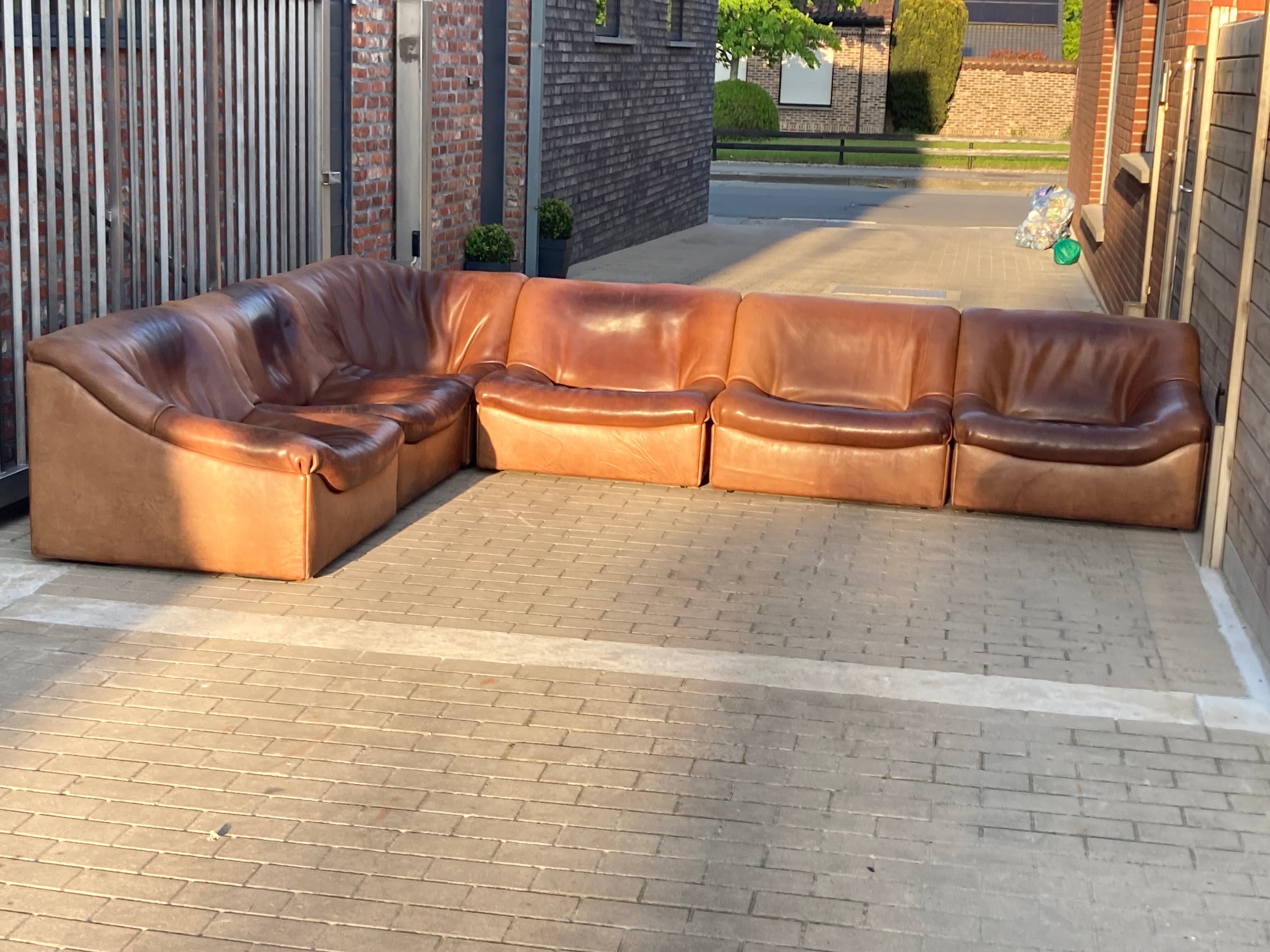 Modular corner seating De Sede Ds46