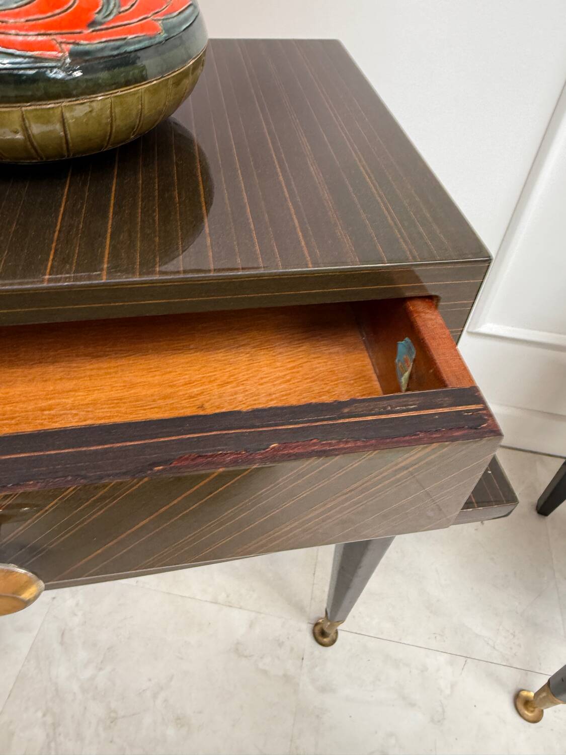 Paire de tables de chevet vintage