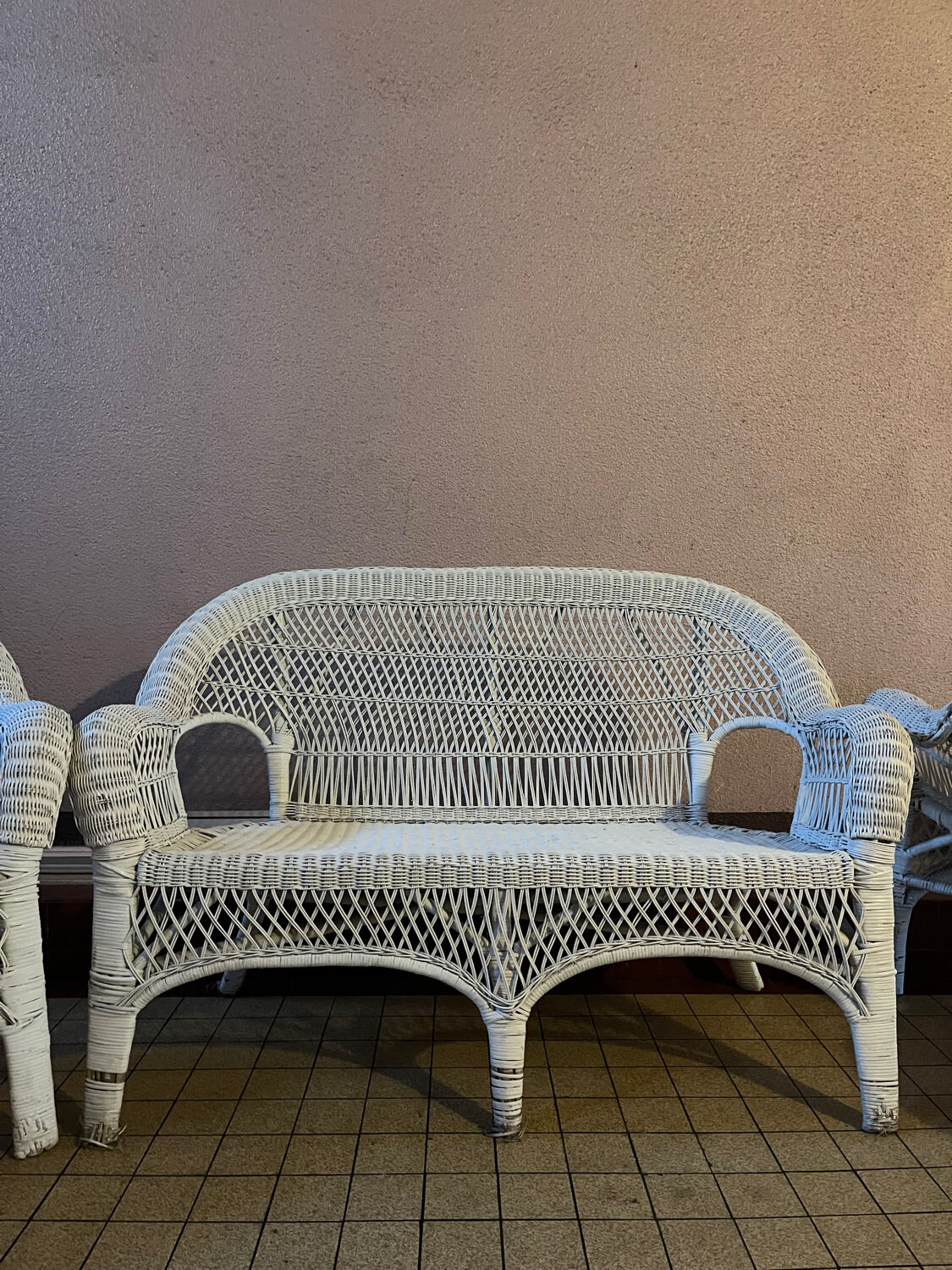 Salon de jardin en osier et rotin blanc