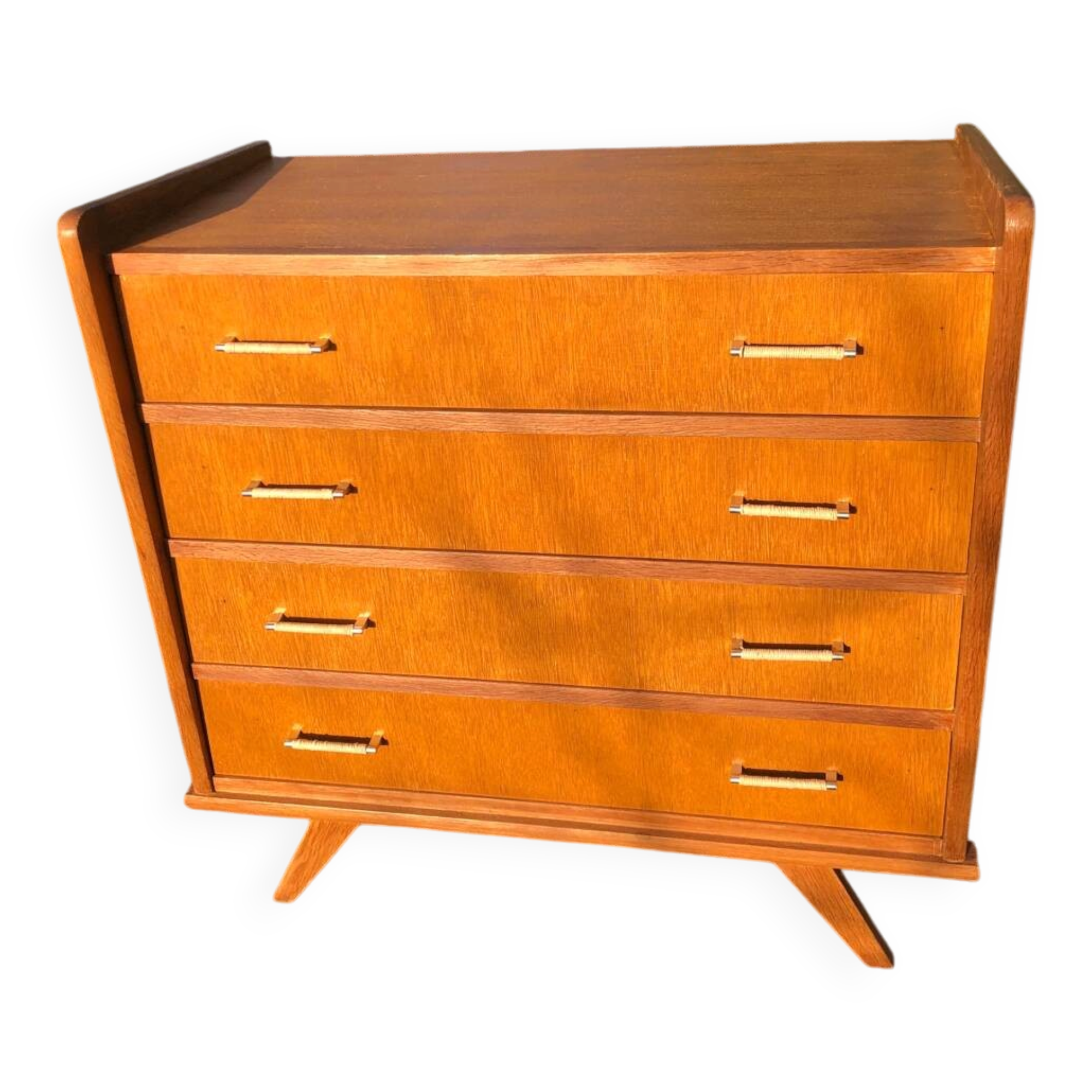 Vintage chest of drawers.