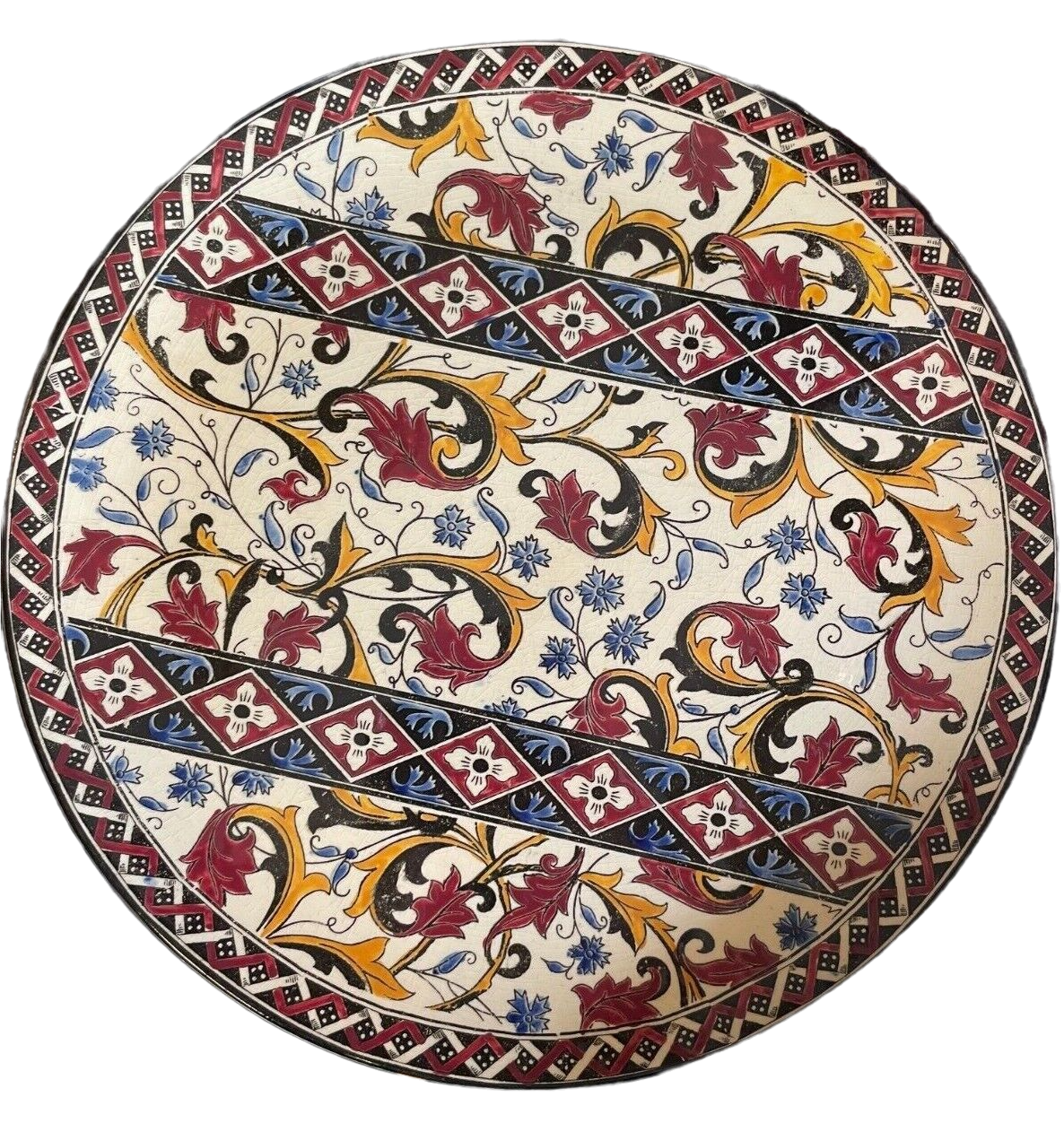 Round earthen dish in Gien