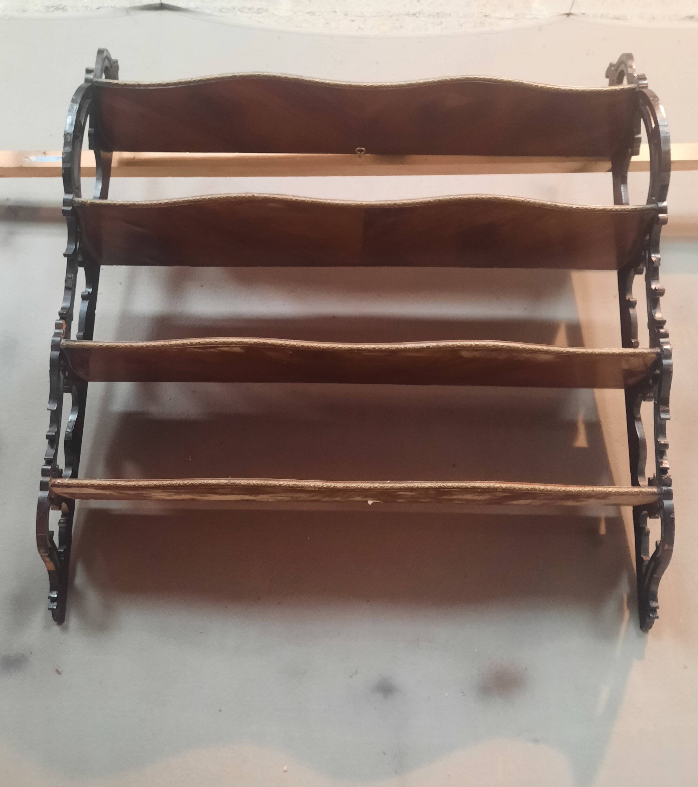 Louis XV wall shelf