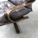 Fauteuil scandinave 1970 bois laminé courbé assise Cuir