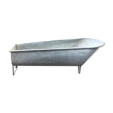 Zinc bathtub