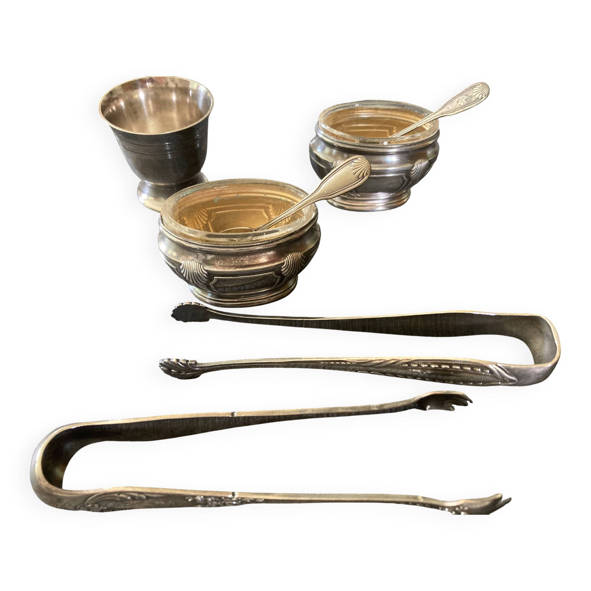 Chic vintage table set in silver-plated metal
