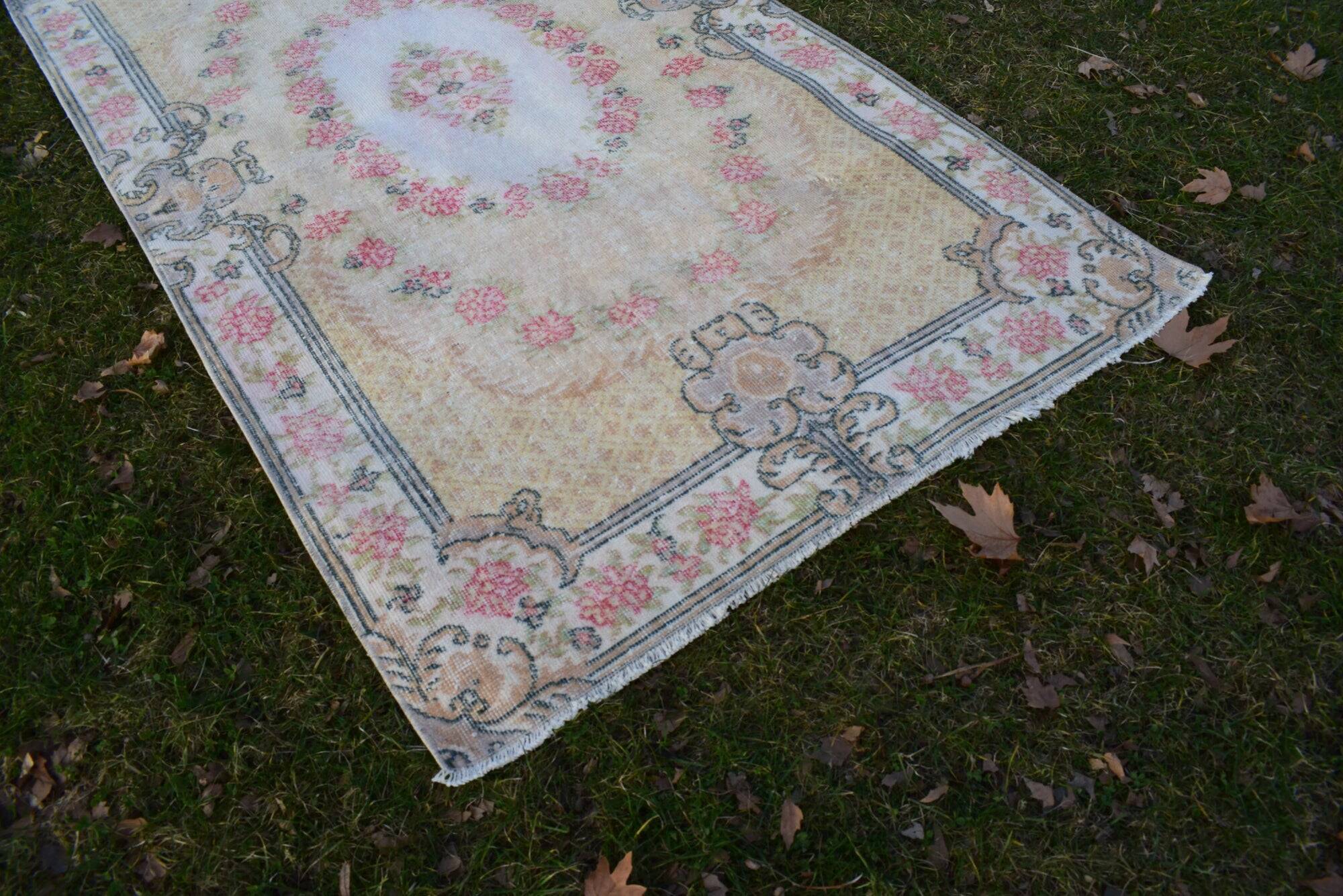 Vintage Turkish handmade rug 114x210 cm