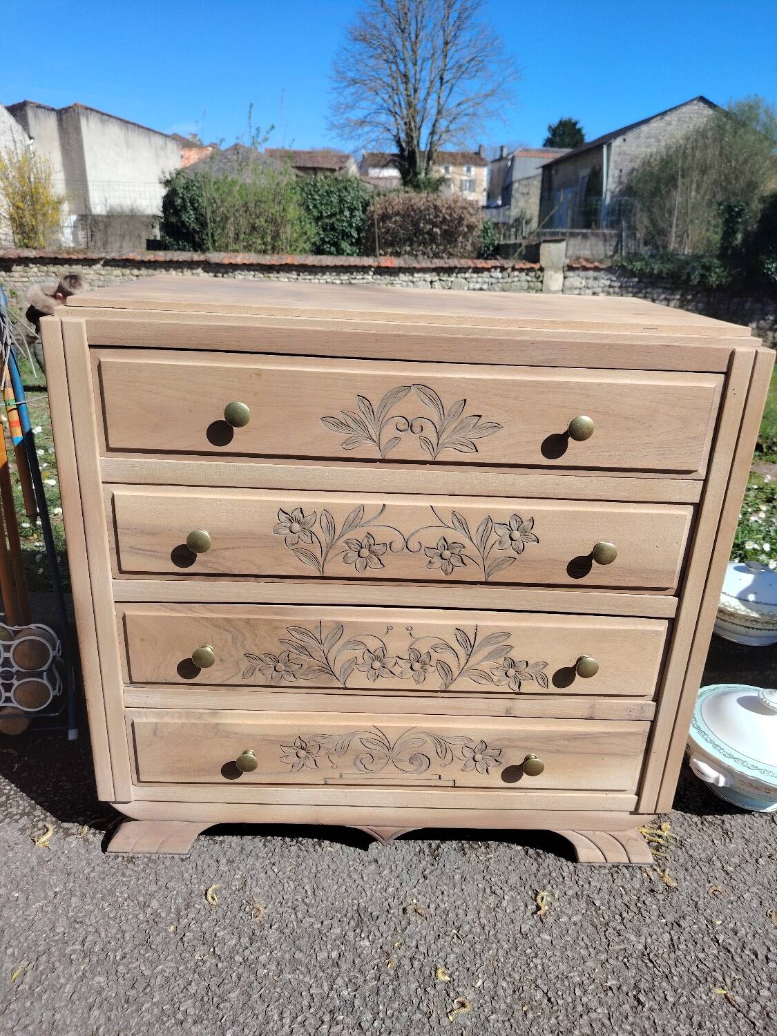 Art Deco chest of drawers