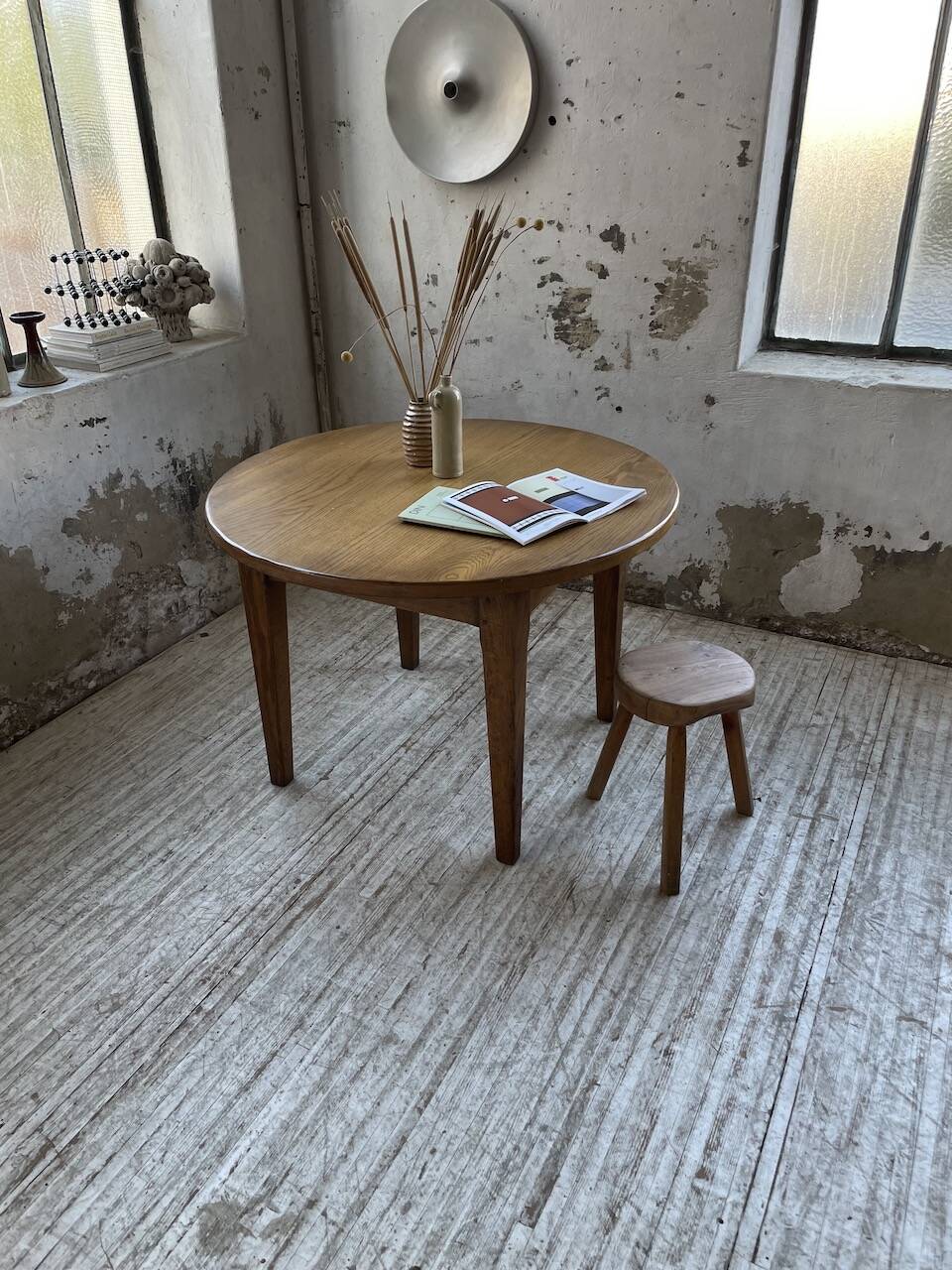 1950s round oak table