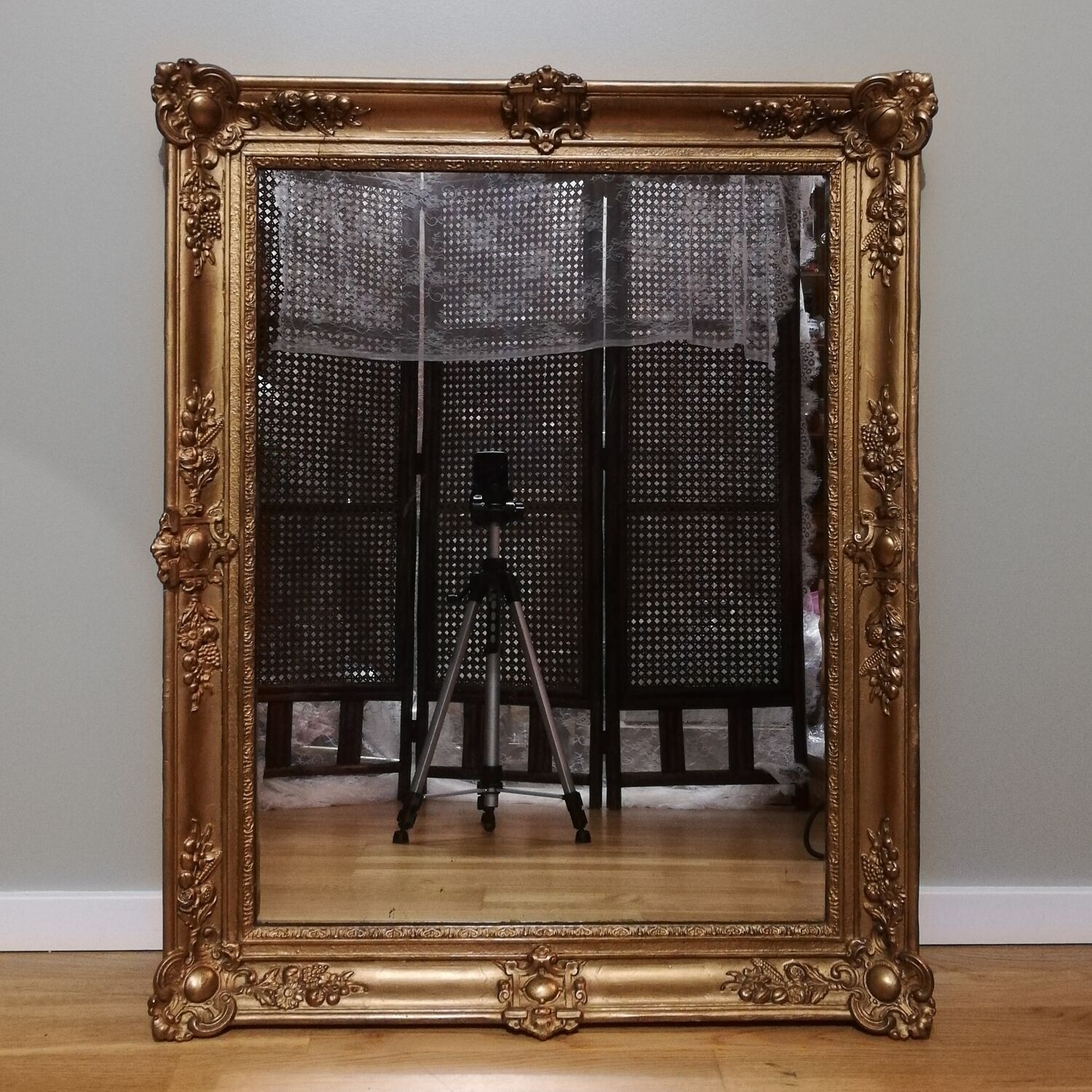 Wooden mirror and gilded stucco style Restoration height 94cm