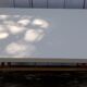 Table basse en bois et plateau gris