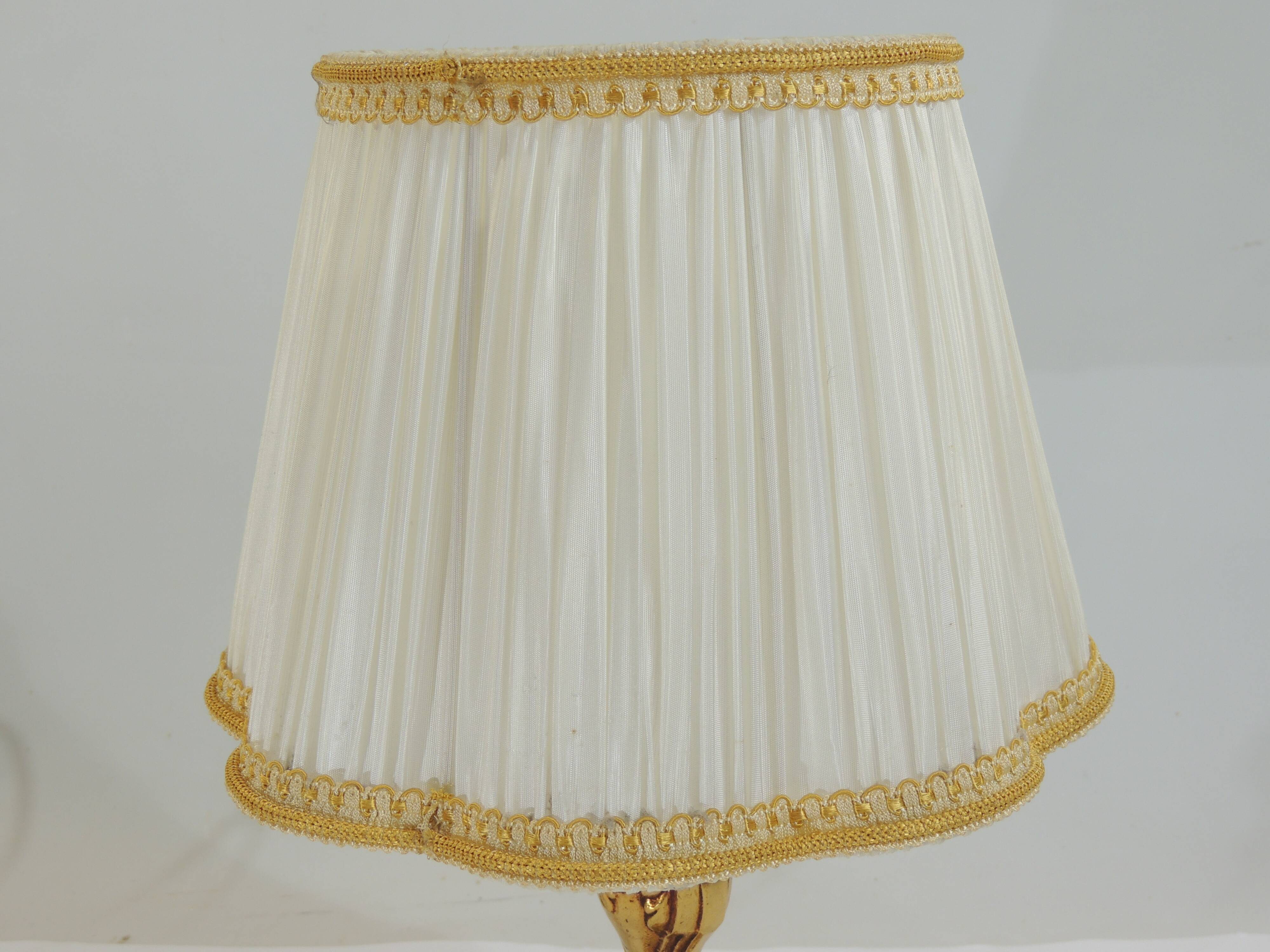 Bronze vintage table lamp