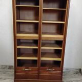 Double curtain cabinet