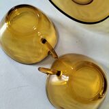 4 cups and saucers VERECO amber