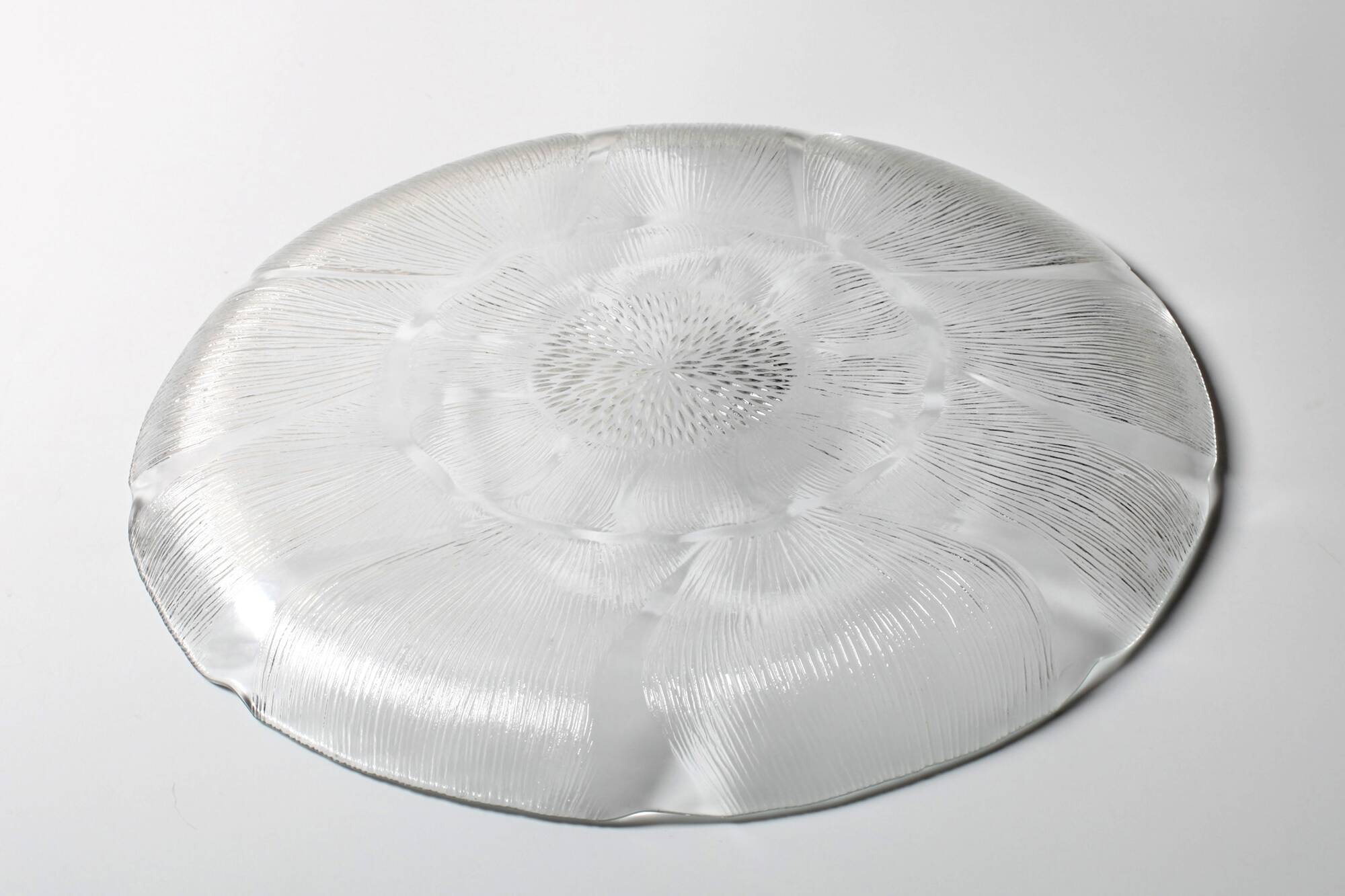 Large Platter Fleur, Vintage Decorative Clear Plate / Arcoroc / France