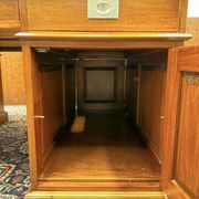 Large Classic English Chesterfield Desk Partnerdesk