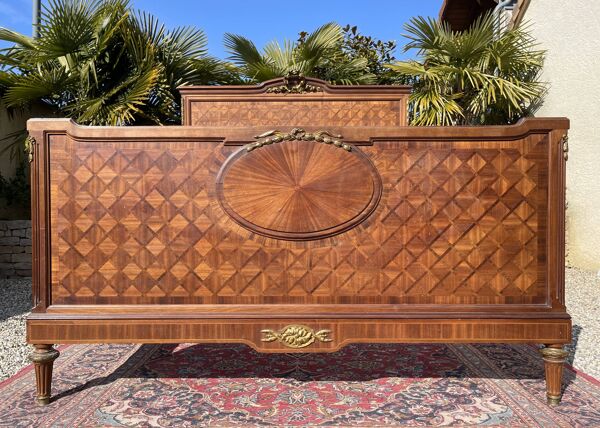 Lit et chevet marqueterie & bronze style Louis XVI
