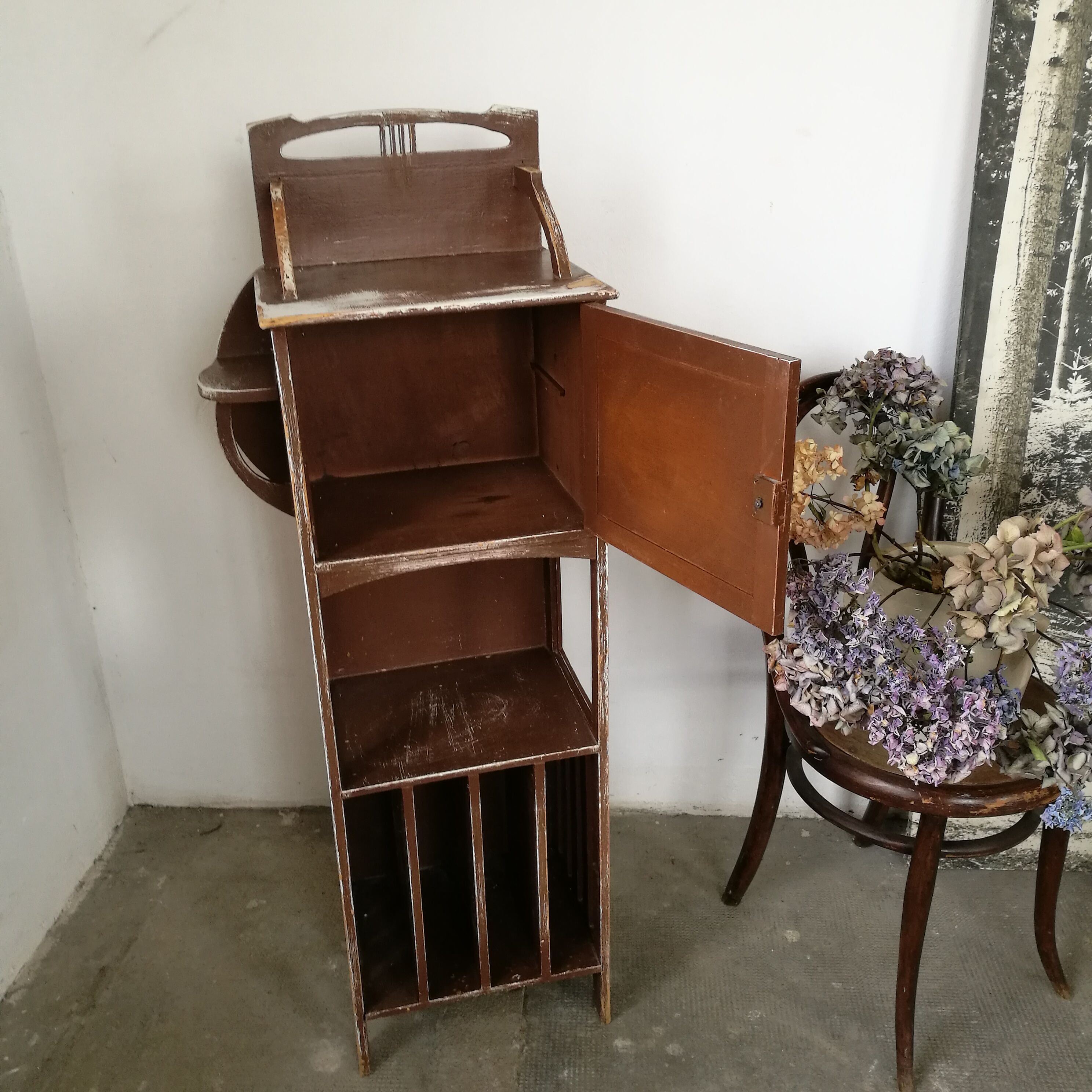 Art nouveau music furniture