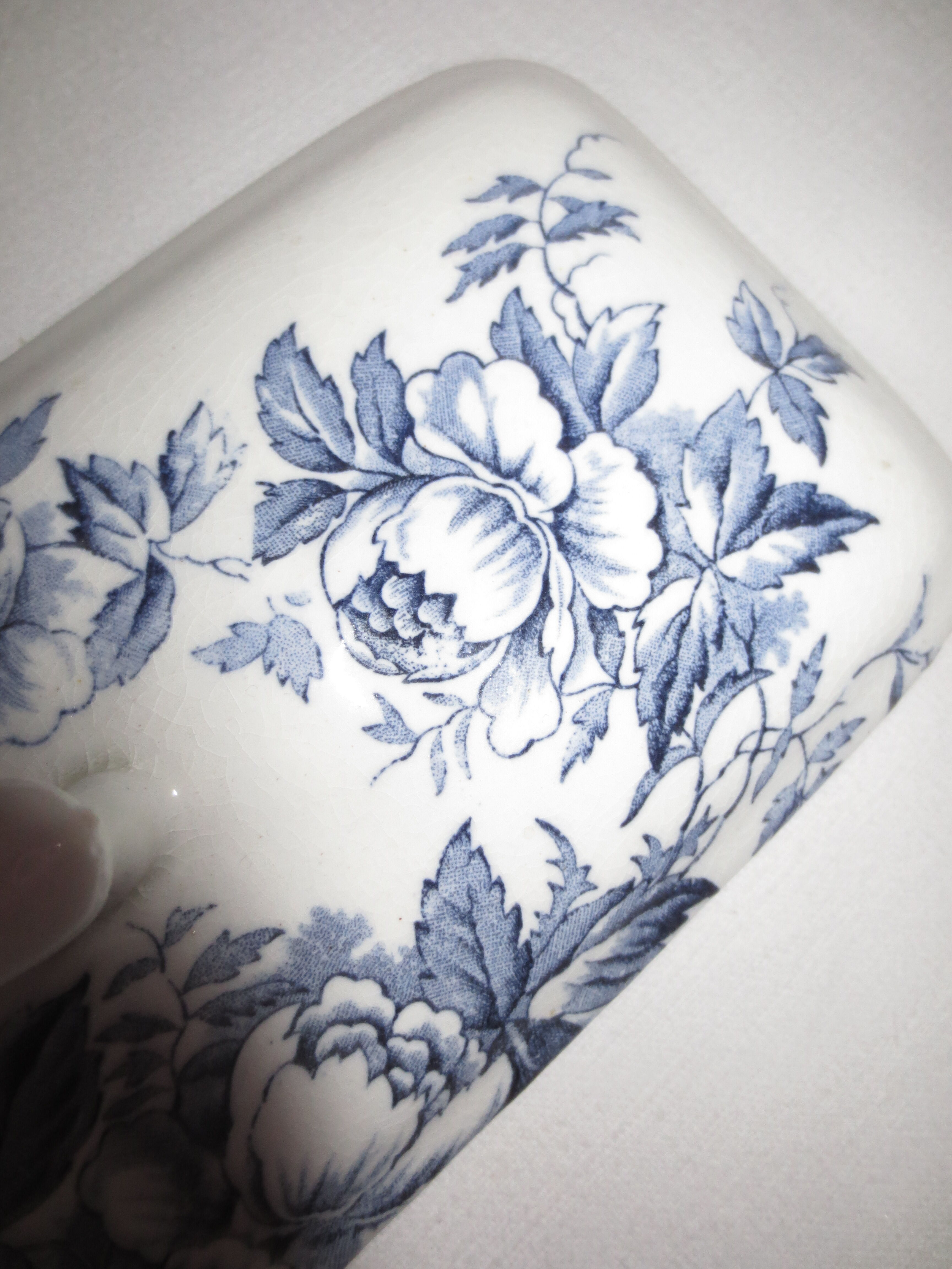 stanley-branded rectangular ceramic box