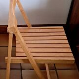 Wooden folding chair in the style of Aldo Jacober
