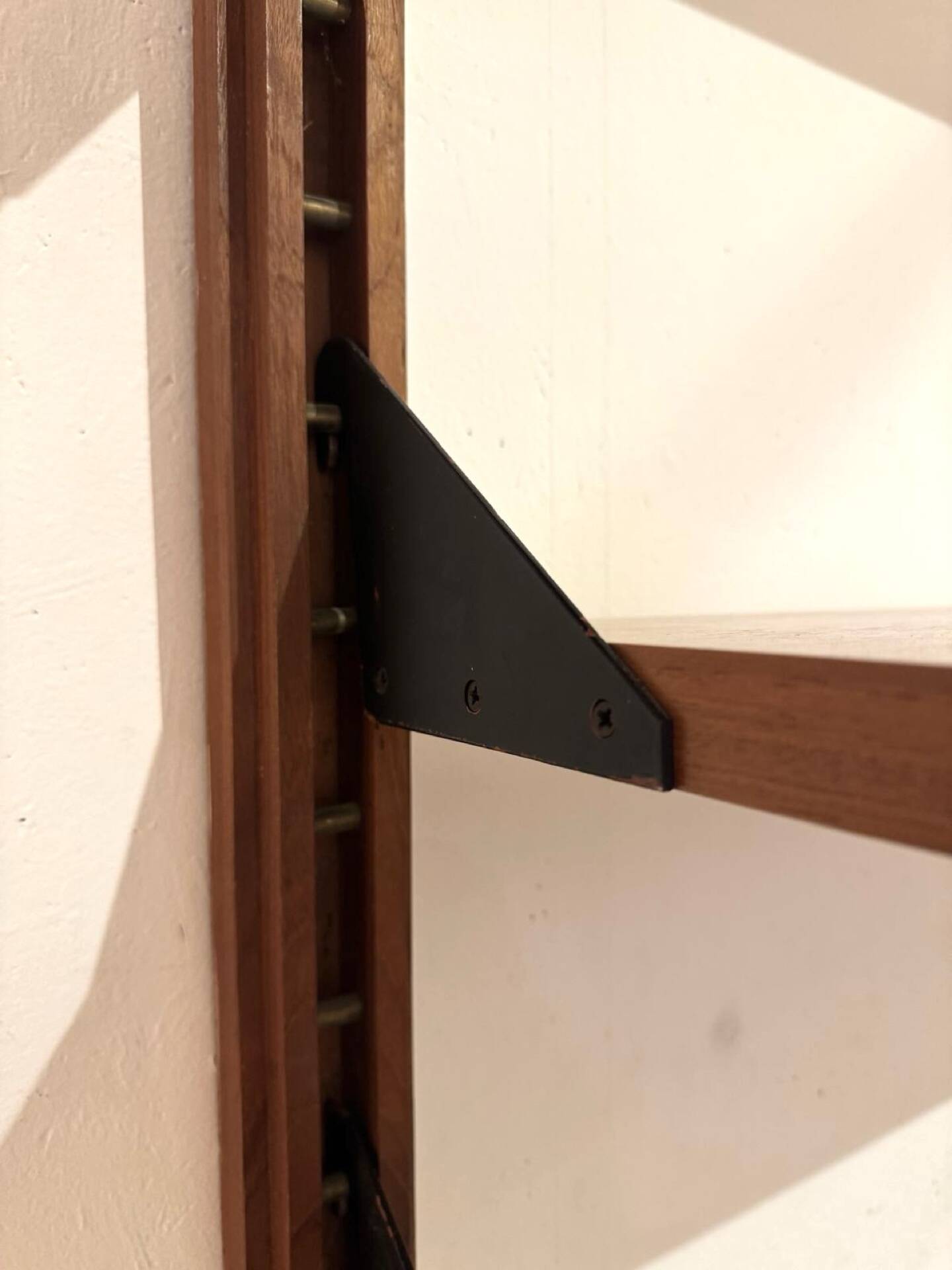 Wall shelf, Mid-Century, Italy, 1950s