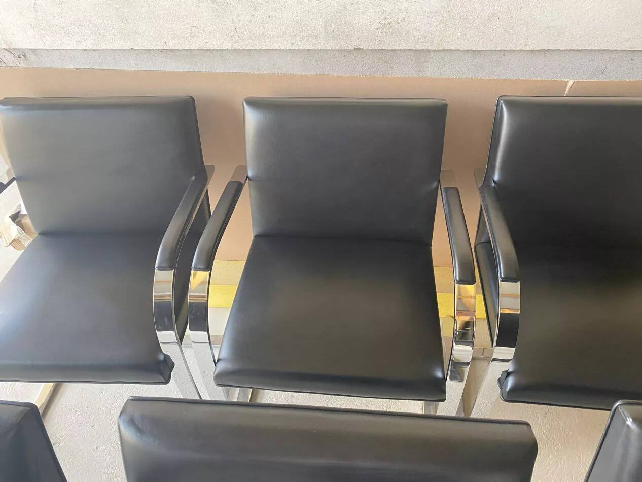 Knoll Studio BRNO armchair