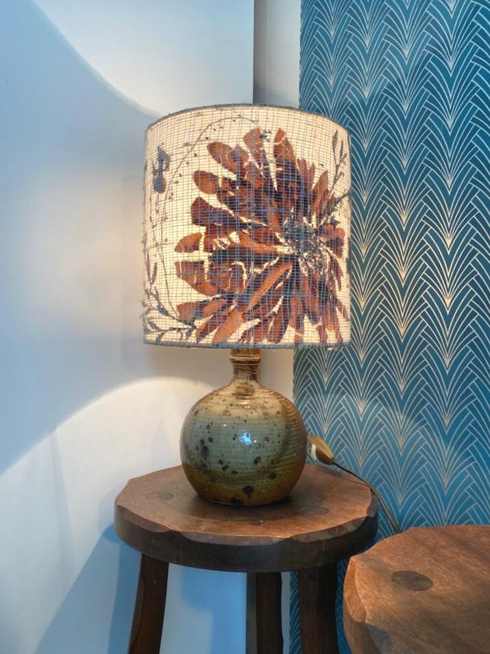 Sandstone laying lamp