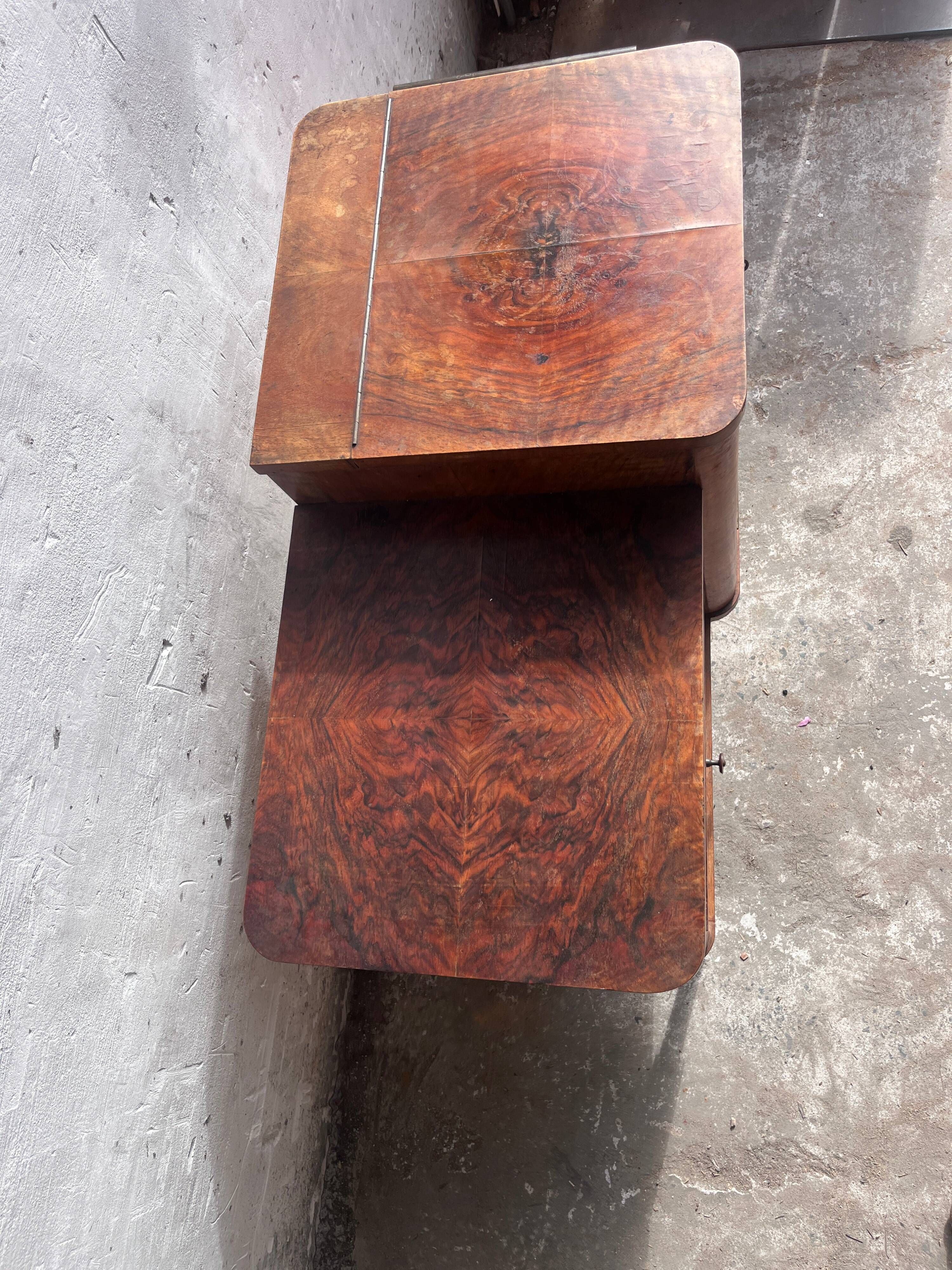 Desserte de bar Art déco en noyer, circa 1930s