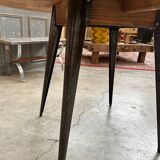 Round table tolix legs