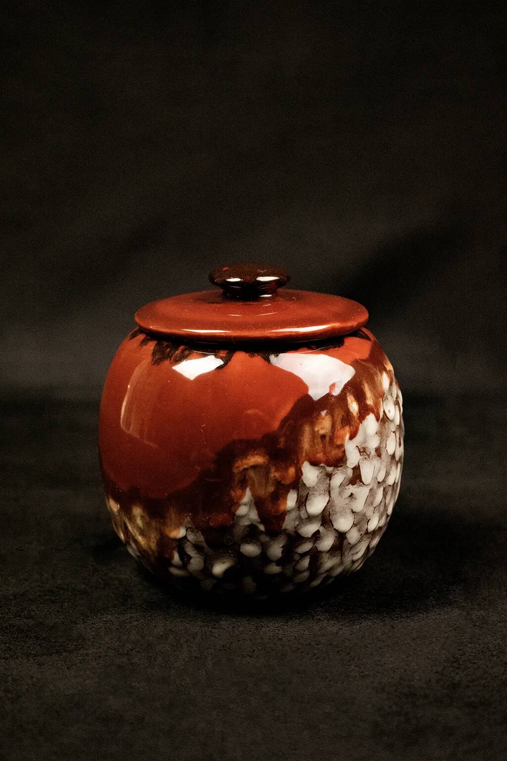 Red glazed stoneware candy dish by Louis Dage - circa 1920 - H 15 cm
